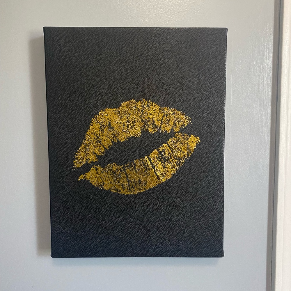 2 canvas decor